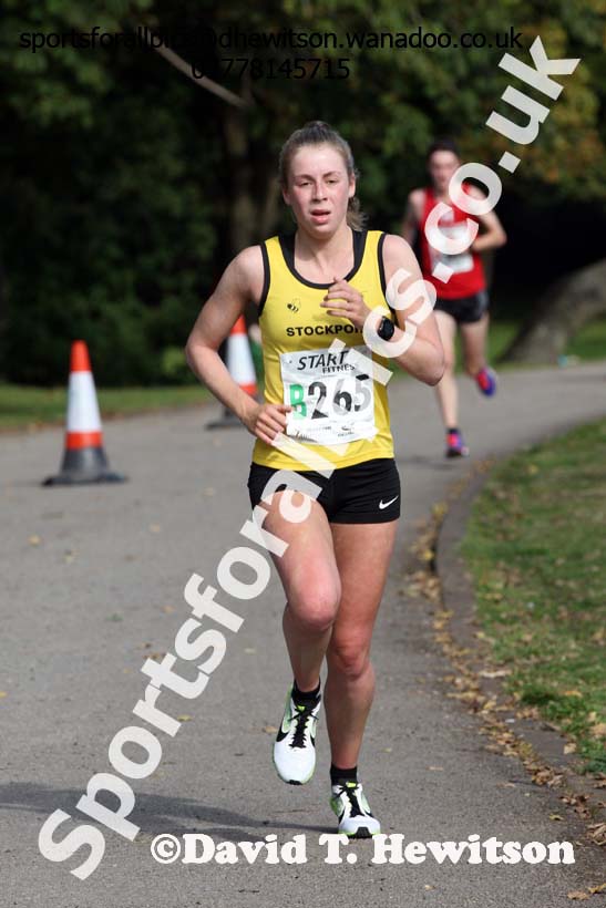 Senior women, Northern Road Relays, Blackpool. Photo: David T. Hewitson/Sports for All Pics